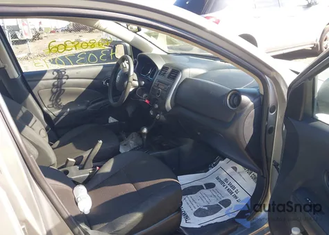 2013 Nissan Versa 1.6 Sv z USA, uszkodzony, nr VIN 3N1CN7AP6DL889059